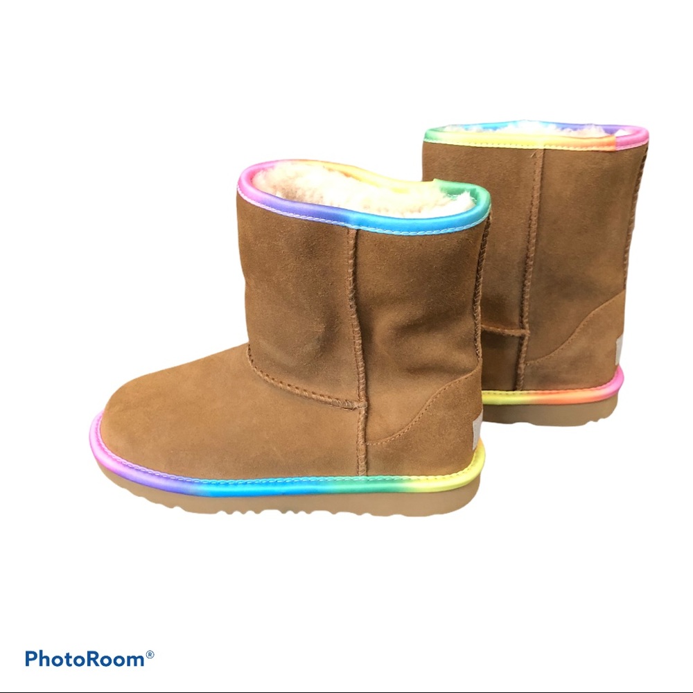 UGG Rainbow Trim Genuine Shearling Lined Boot - Picture 10 of 11